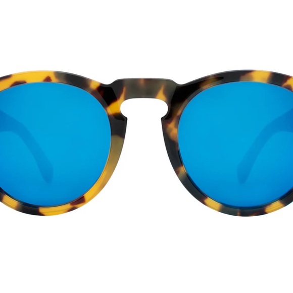 Illesteva Leonard II Sunglasses main image 2
